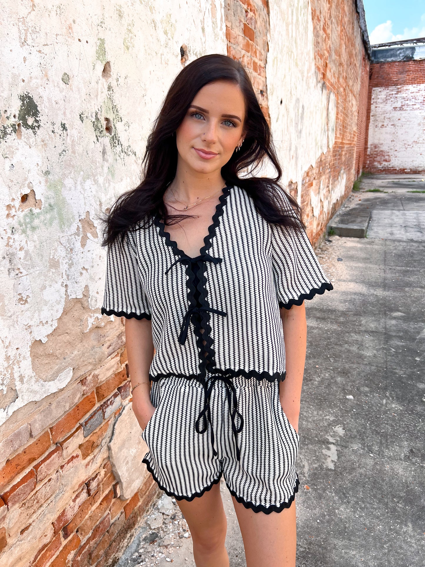 Vivi Wave Trim Detail Knit - Shorts-VERY J-BIN D3,bottoms,FD 06/03/25,NT12019SET,Shorts-The Twisted Chandelier