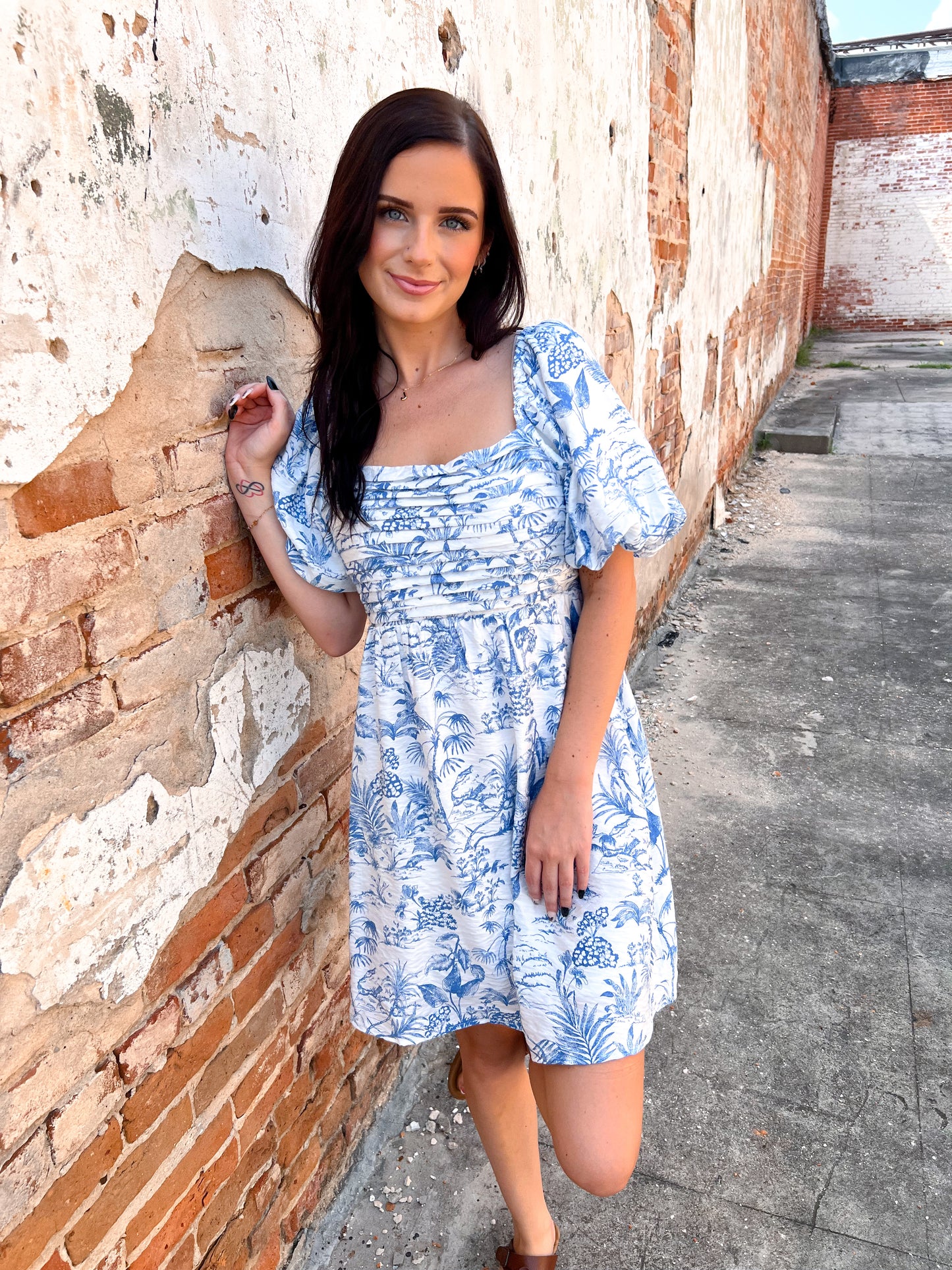 Faye Printed Puff Sleeve Mini Dress-VERY J-07/24/25,08/13/25,1st md,BIN D3,DJR,FD 06/17/25,OGP 42,OGP 59.99-The Twisted Chandelier