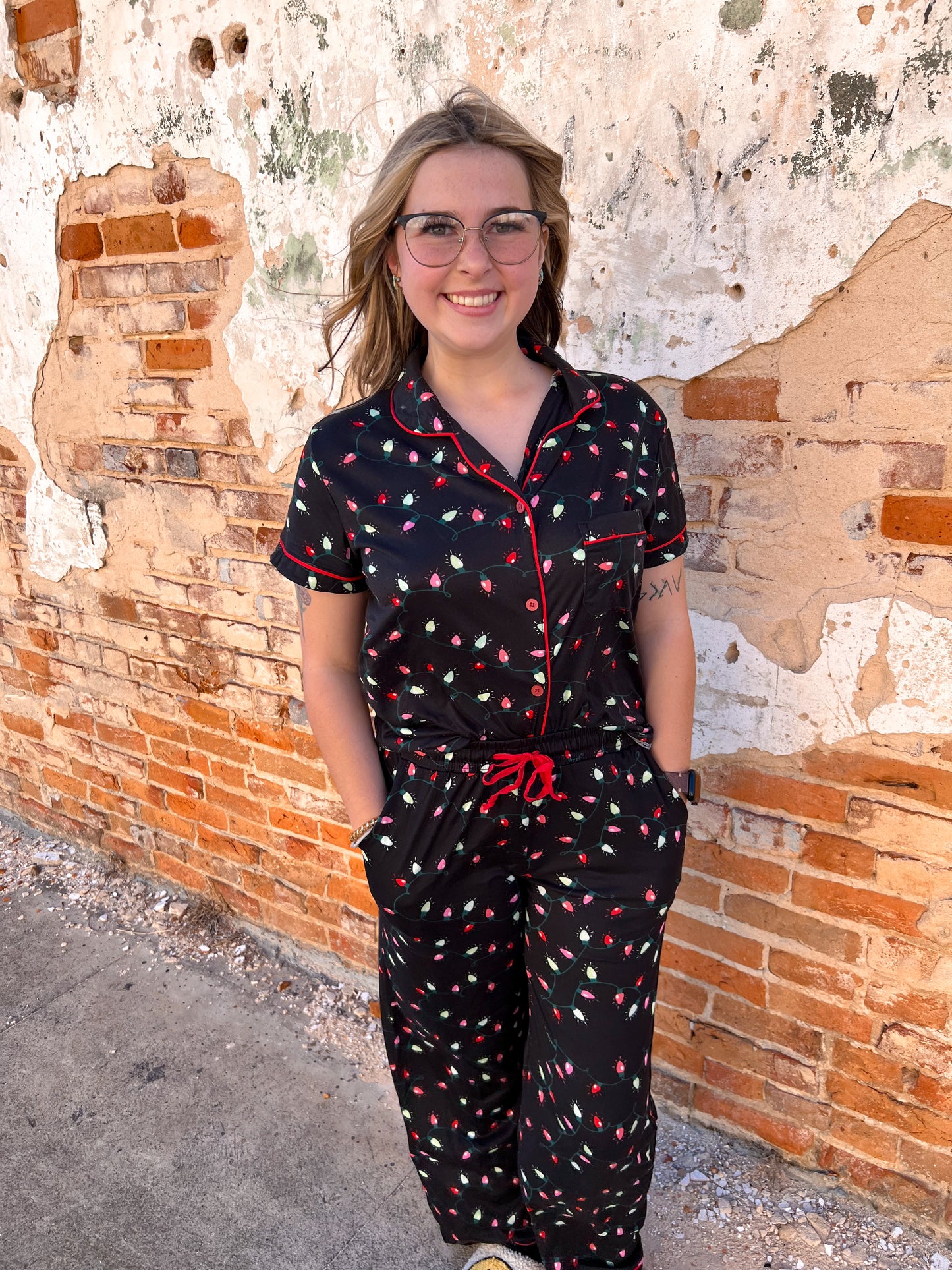 Hello Mello Holiday Pajama Top - Very Merry-Loungewear-HELLO MELLO-$25 & Under Sale,Bin c1,Faire,not on the floor only in the bins-The Twisted Chandelier