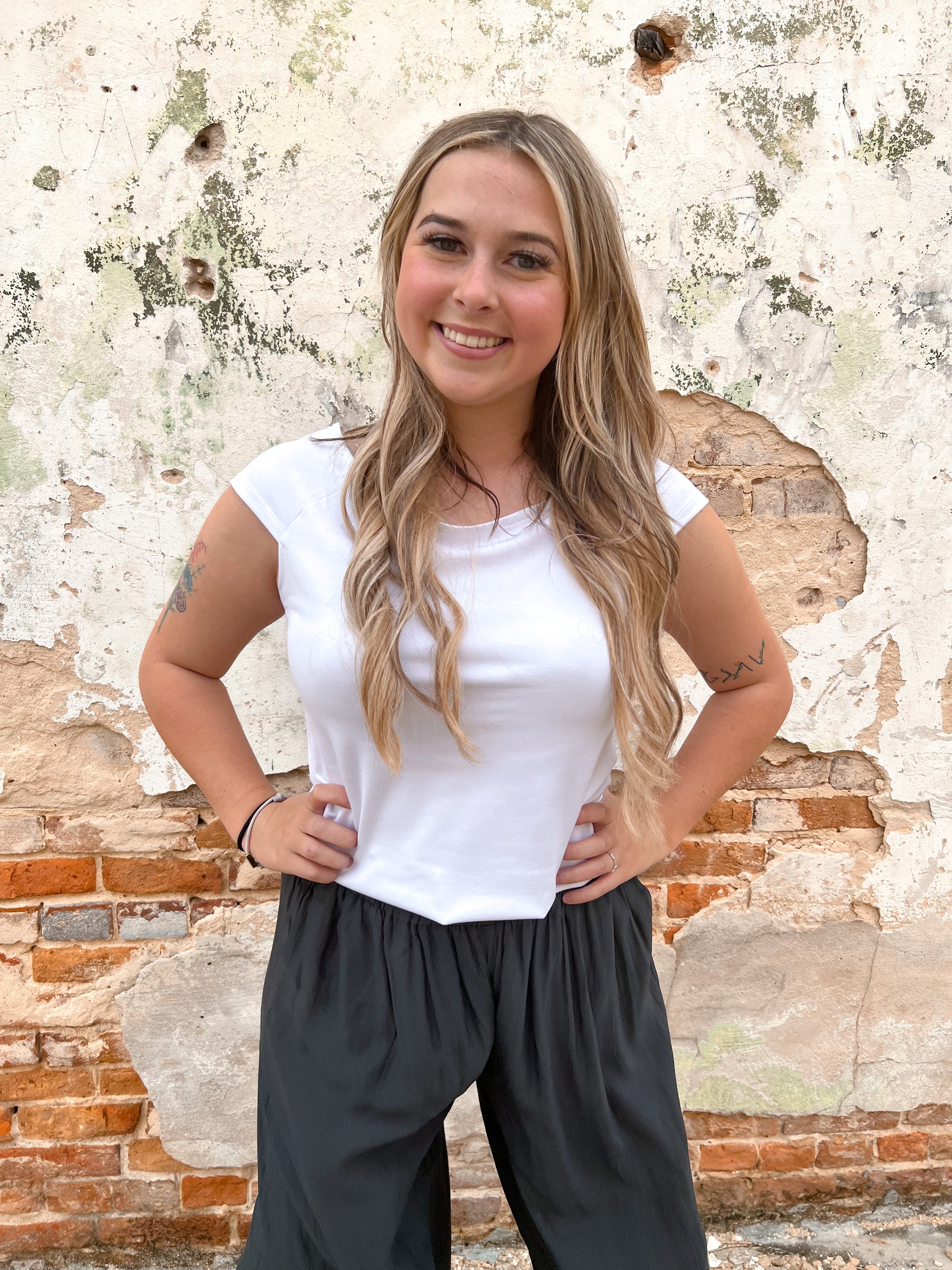 Isabelle Basic Off the Shoulder Top-Shirt-Kori America-$25 & Under Sale,04/25,05/27/24,1st md,8/8/23,Bin d2,Max Retail,Tops Collection-The Twisted Chandelier