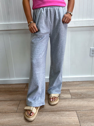 Jesse Fleece Pants with Pockets - Heather Grey-Pants-ZENANA-bottoms,Fall Favorites,FD 09/19/26,NewArrival-The Twisted Chandelier