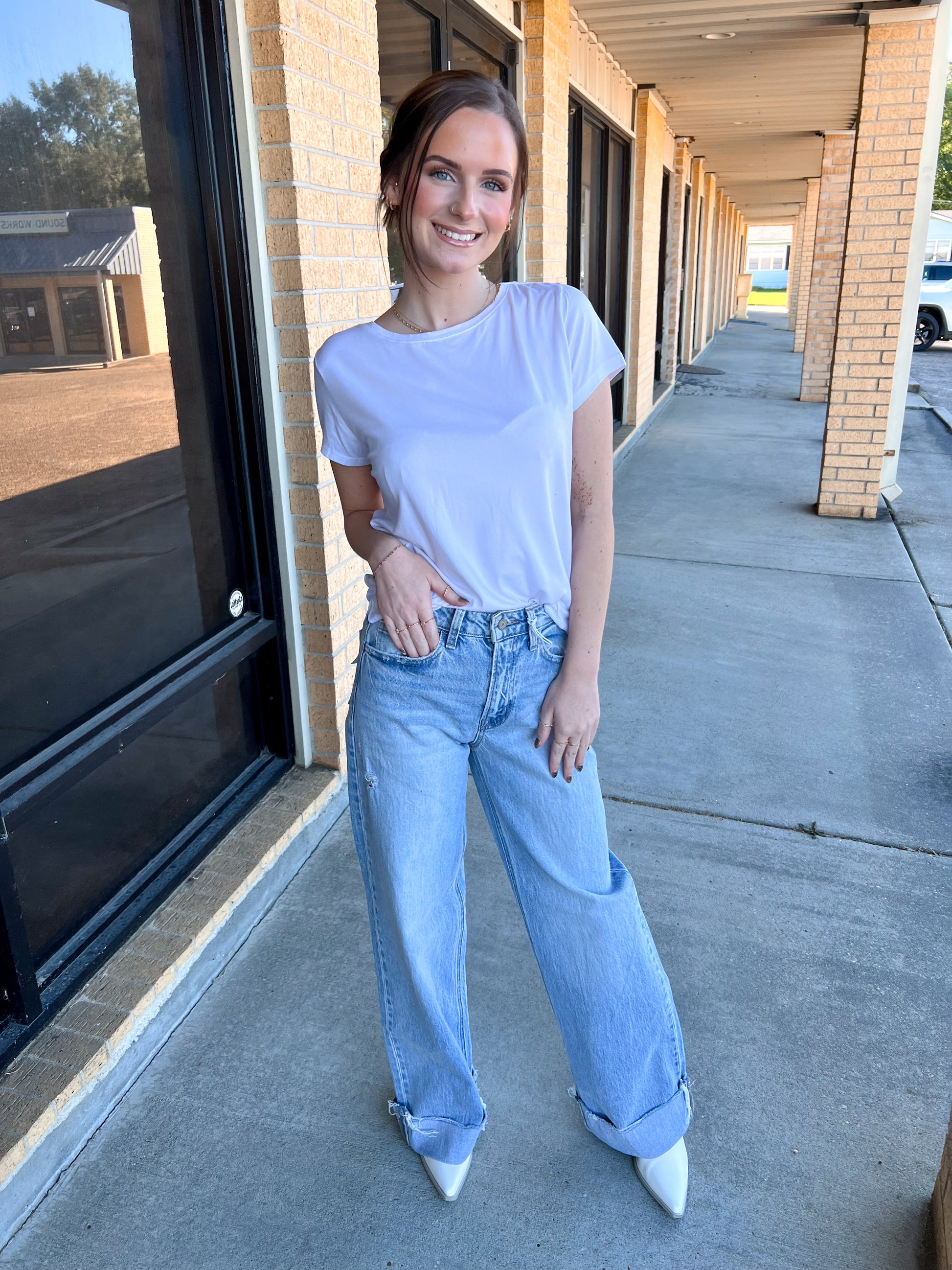 Hello Mello Dream Tee - White-Loungewear-HELLO MELLO-05/15/24,1st md-The Twisted Chandelier