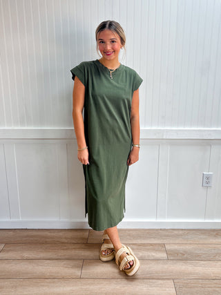 Maddie Round Neck Short Sleeve Midi Dress-Dress-Zenana-DJR,Fall Favorites,FD 08/14/26-The Twisted Chandelier