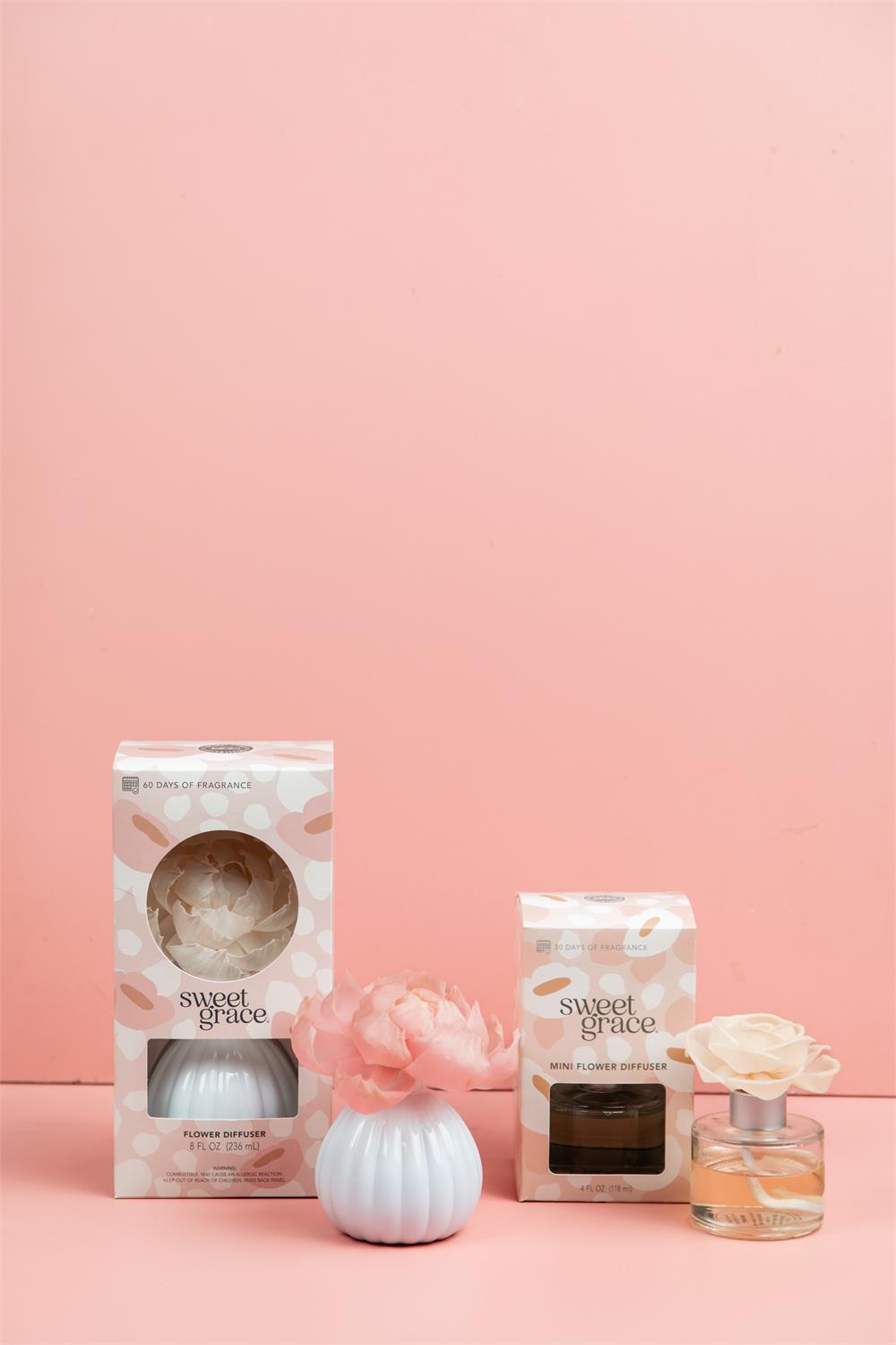 Sweet Grace Holiday Honeycomb Diffuser-Home Fragrances-Bridgewater-Bridgewater,FD 11/1/25-The Twisted Chandelier