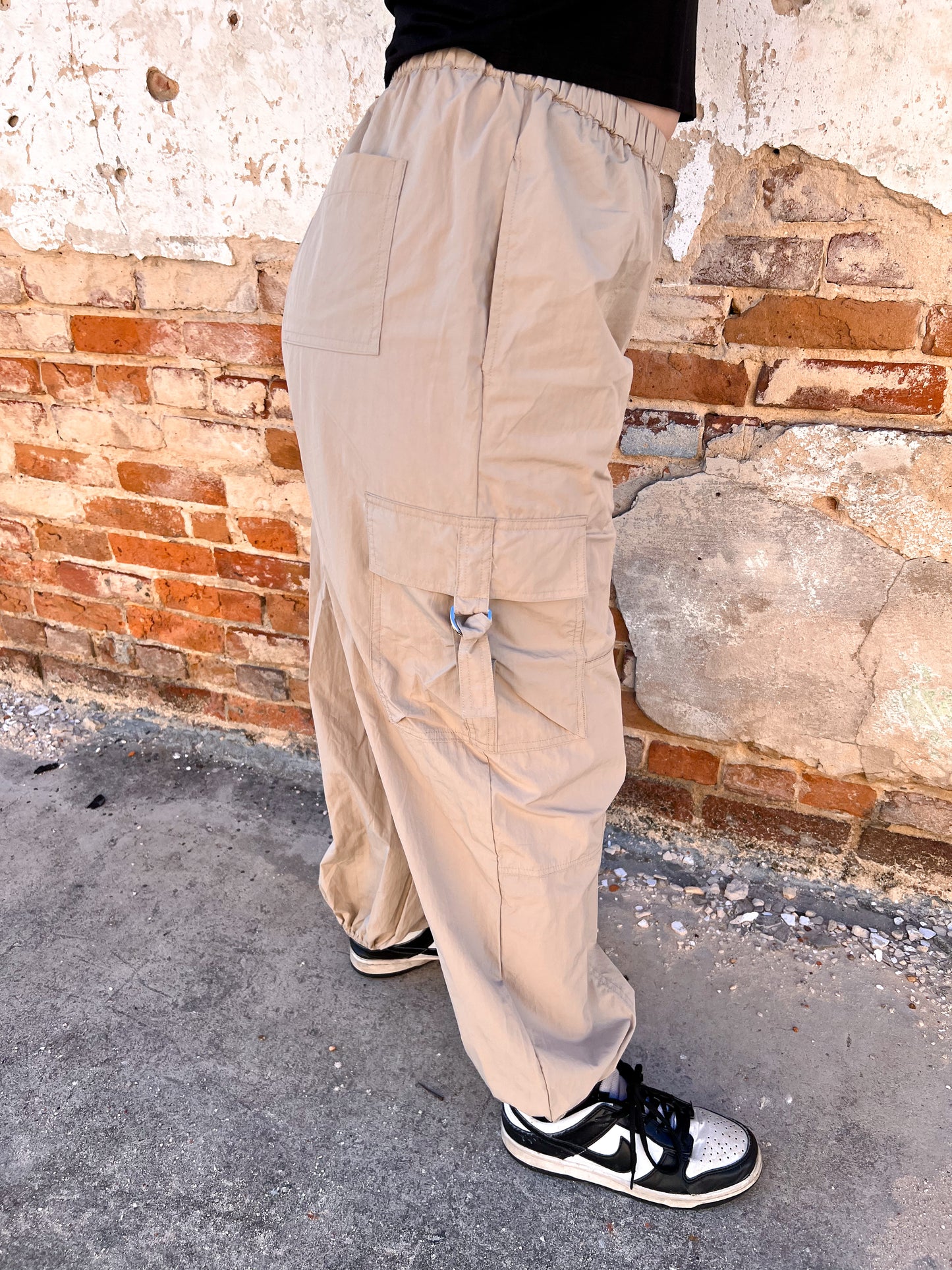 Lara Balloon Cargo Pants with Pockets-Cargo Pants-Kori America-06/19/24,1st md,Bin d2,bottoms,Created - 01/15/24,FD JAN 24,Max Retail-The Twisted Chandelier