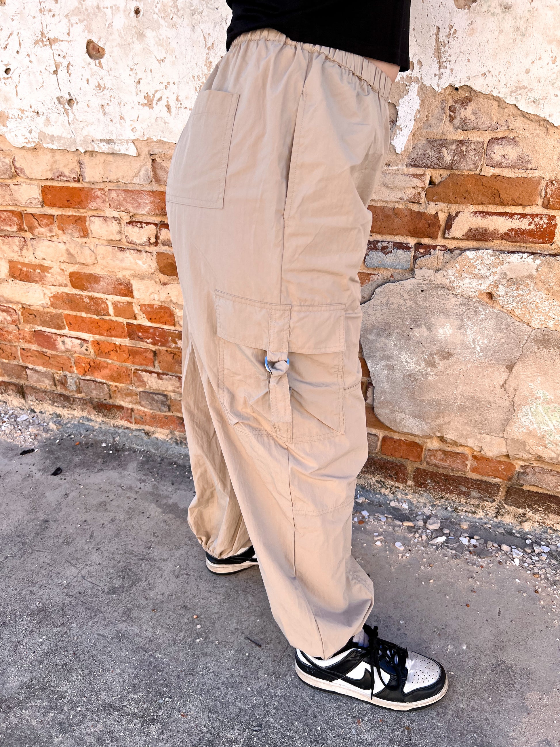 Lara Balloon Cargo Pants with Pockets-Cargo Pants-Kori America-06/19/24,1st md,Bin d2,bottoms,Created - 01/15/24,FD JAN 24,Max Retail-The Twisted Chandelier