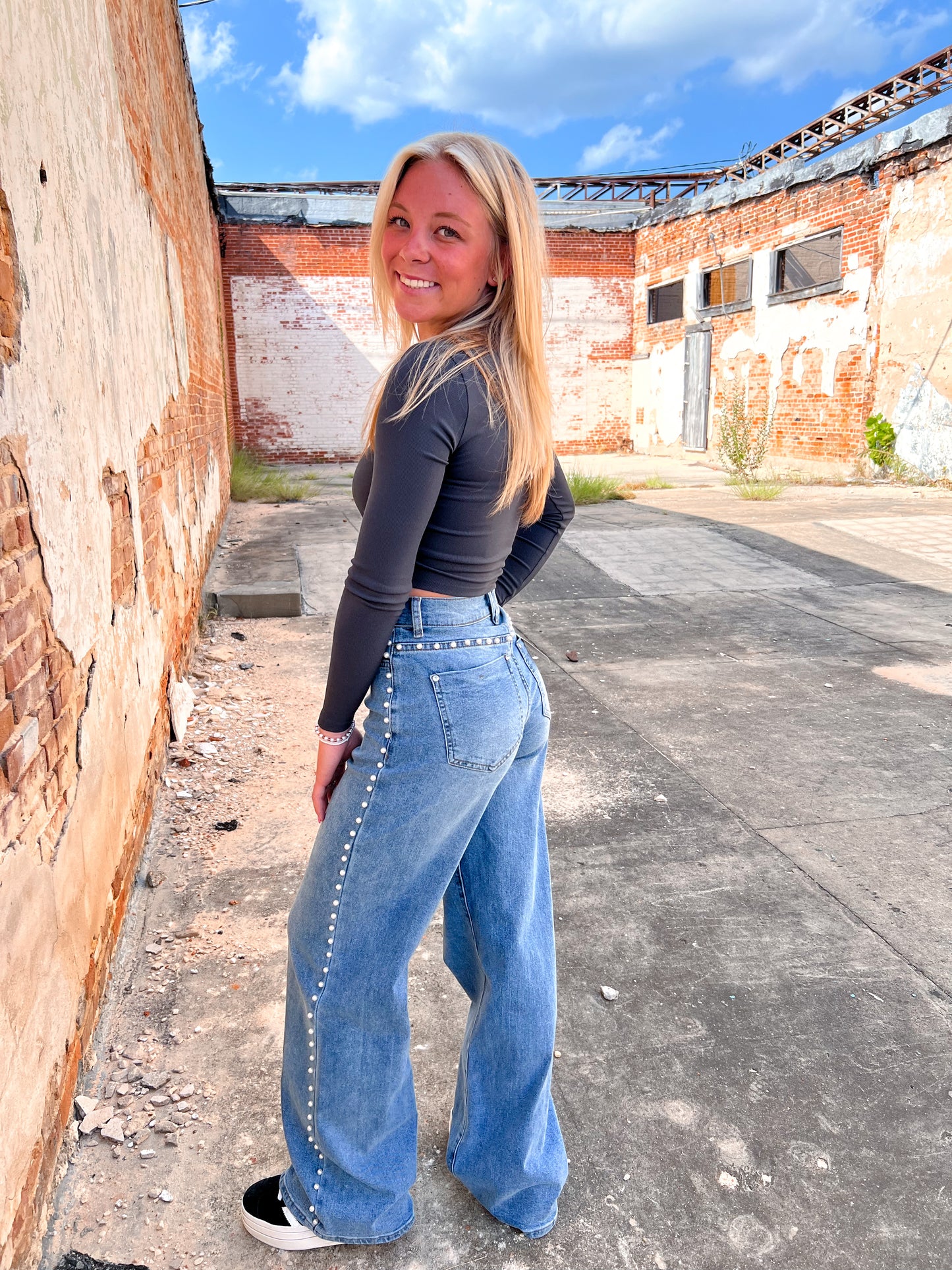 Berkley Pearl Stud High Rise Wide Jeans-Jeans-Vibrant-01/03/25,1st md,Bin b6,bottoms,FD 03/12/24,Max Retail,western & concert,xpt178-The Twisted Chandelier