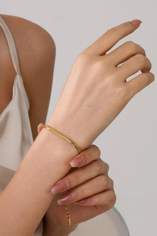 Stainless Steel Waterproof Tarnish Free Bracelet-JOSSLYN by wall to wall-40B112-HERRINGBONE-The Twisted Chandelier