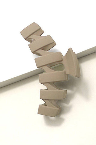Matte Jumbo Wavy Non Slip Hair Claw Clip-Hair Claws & Clips-JOSSLYN by wall to wall-40H389-CLAY BEIGE-The Twisted Chandelier