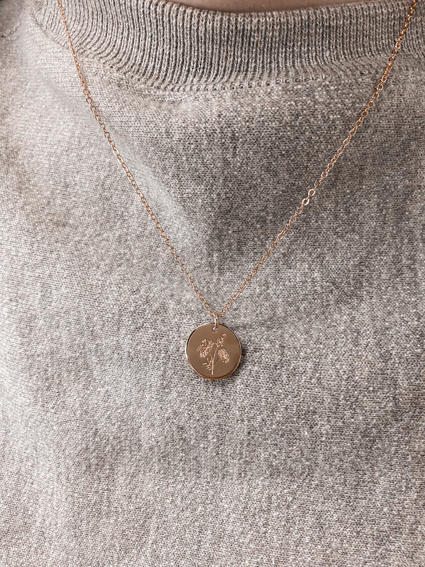 Birth Flower Round Pendant Necklace-Necklaces-Bonita-FEB2022-April-The Twisted Chandelier